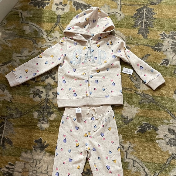 GAP’s Kids Set - Picture 2 of 4